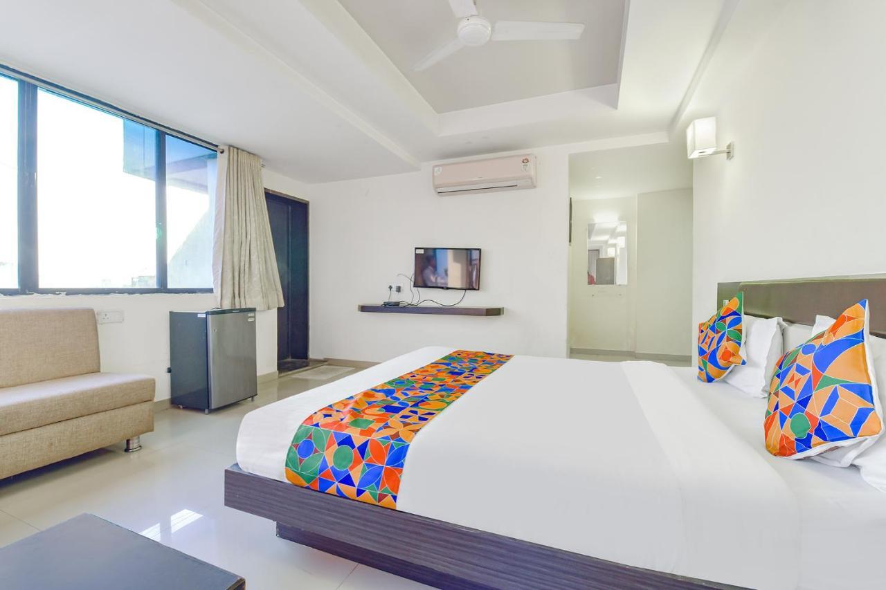 Fabhotel Skyland Ахмедабад Экстерьер фото