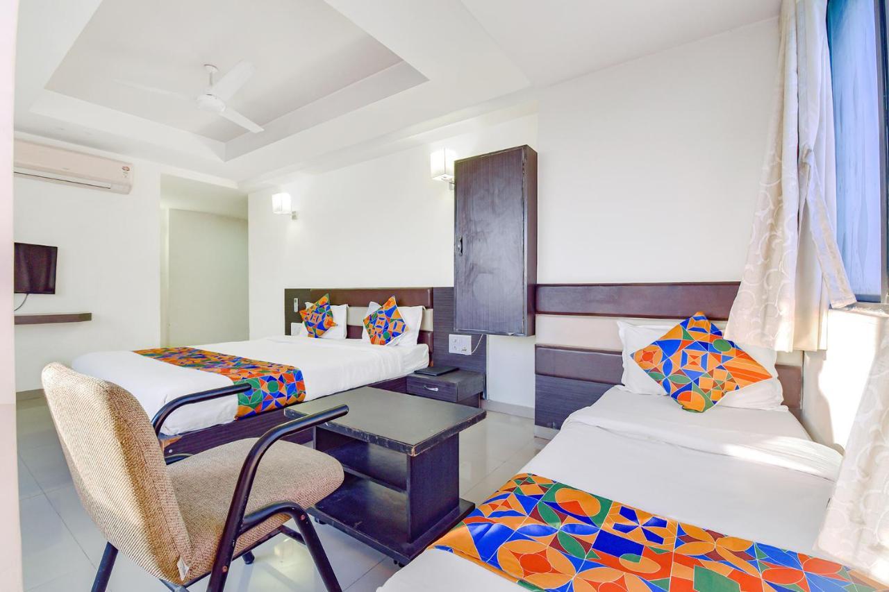 Fabhotel Skyland Ахмедабад Экстерьер фото