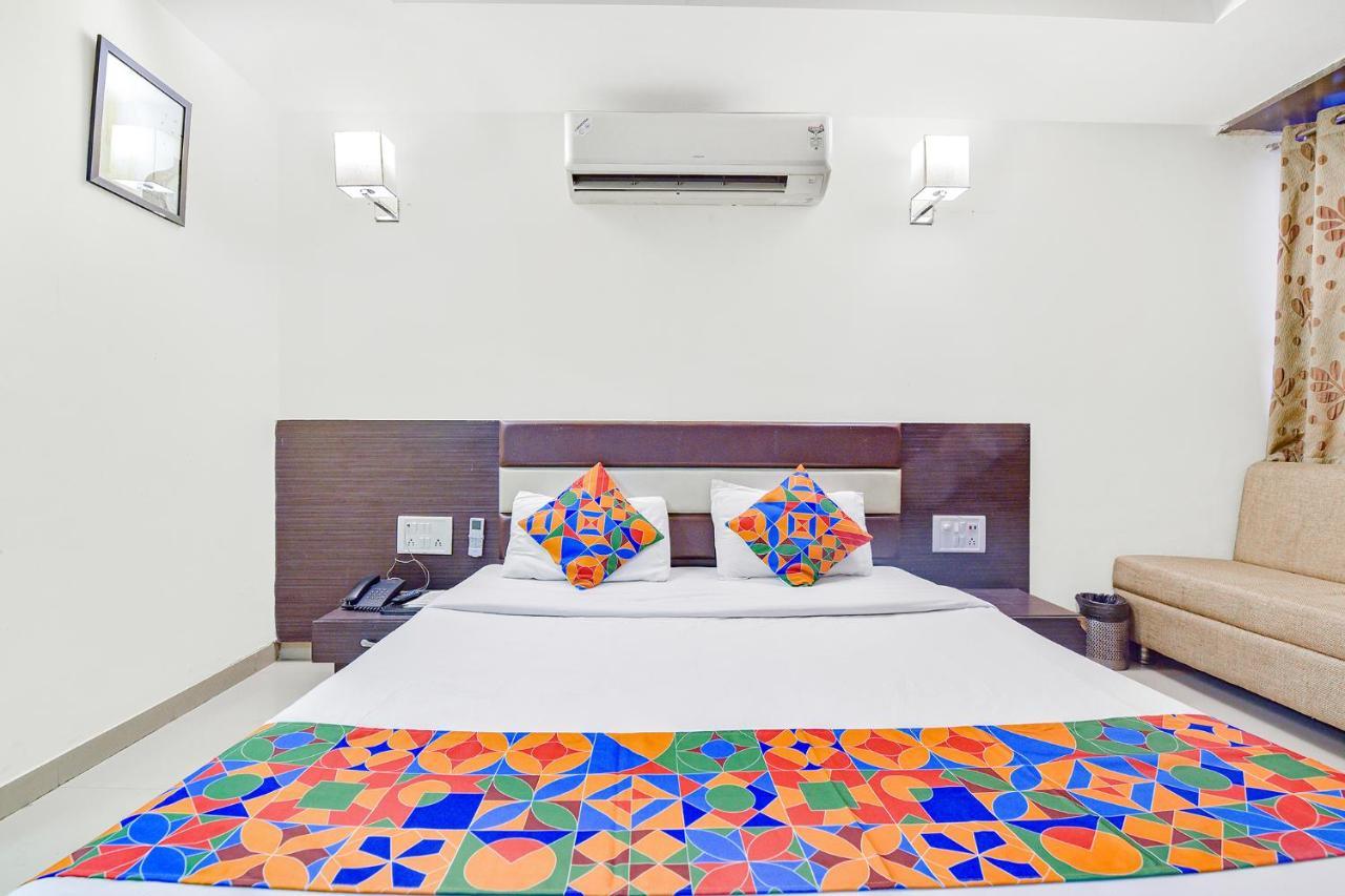 Fabhotel Skyland Ахмедабад Экстерьер фото